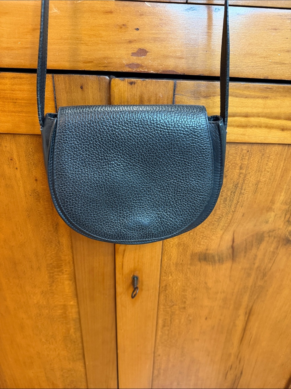 NWOT Cuyana Mini Saddle Black Leather Crossbody, Made In Italy